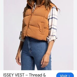 Thread and Supply Issey Vest medium EUC Cropped puffer